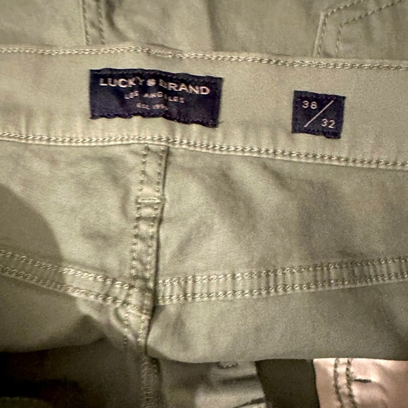 LUCKY BRAND MENS JEANS 4.1.0 ATHLETIC STRAIGHT
(W-38 L-32 ) 2 WAY STRETCH - Picture 4 of 4